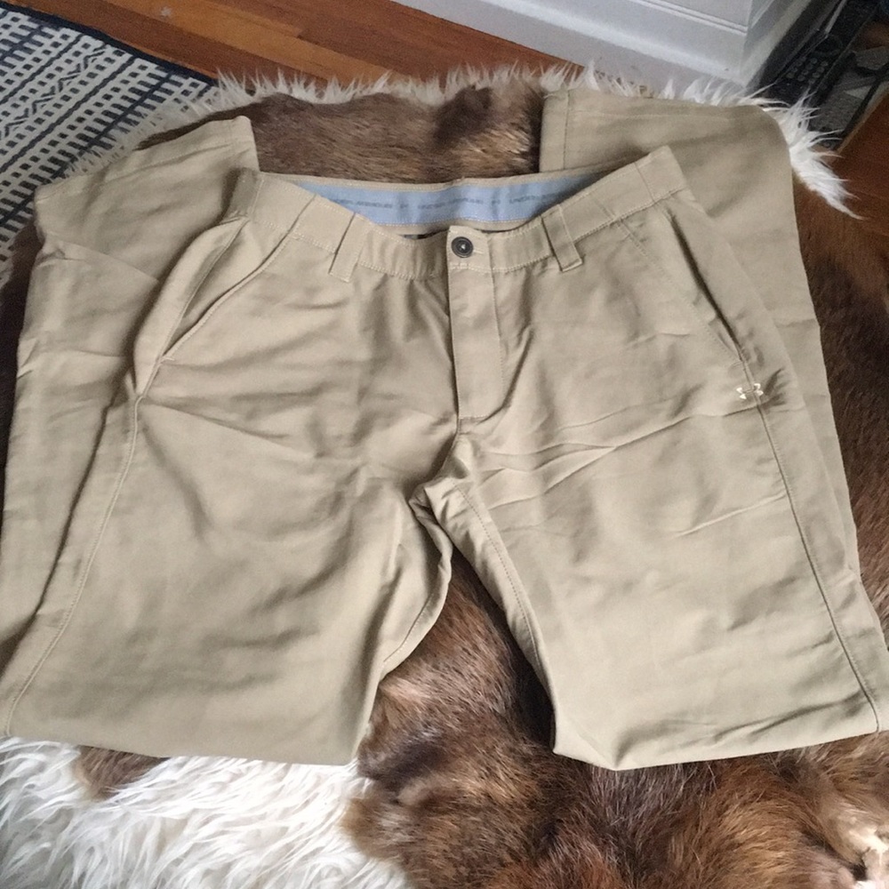 Like New Under Armour men’s golf pants